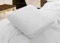 Combo khăn mặt + khăn tắm Olympia hotel màu trắng